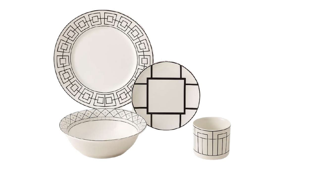 Bauhaus Monochrome Setting — Glazed porcelain