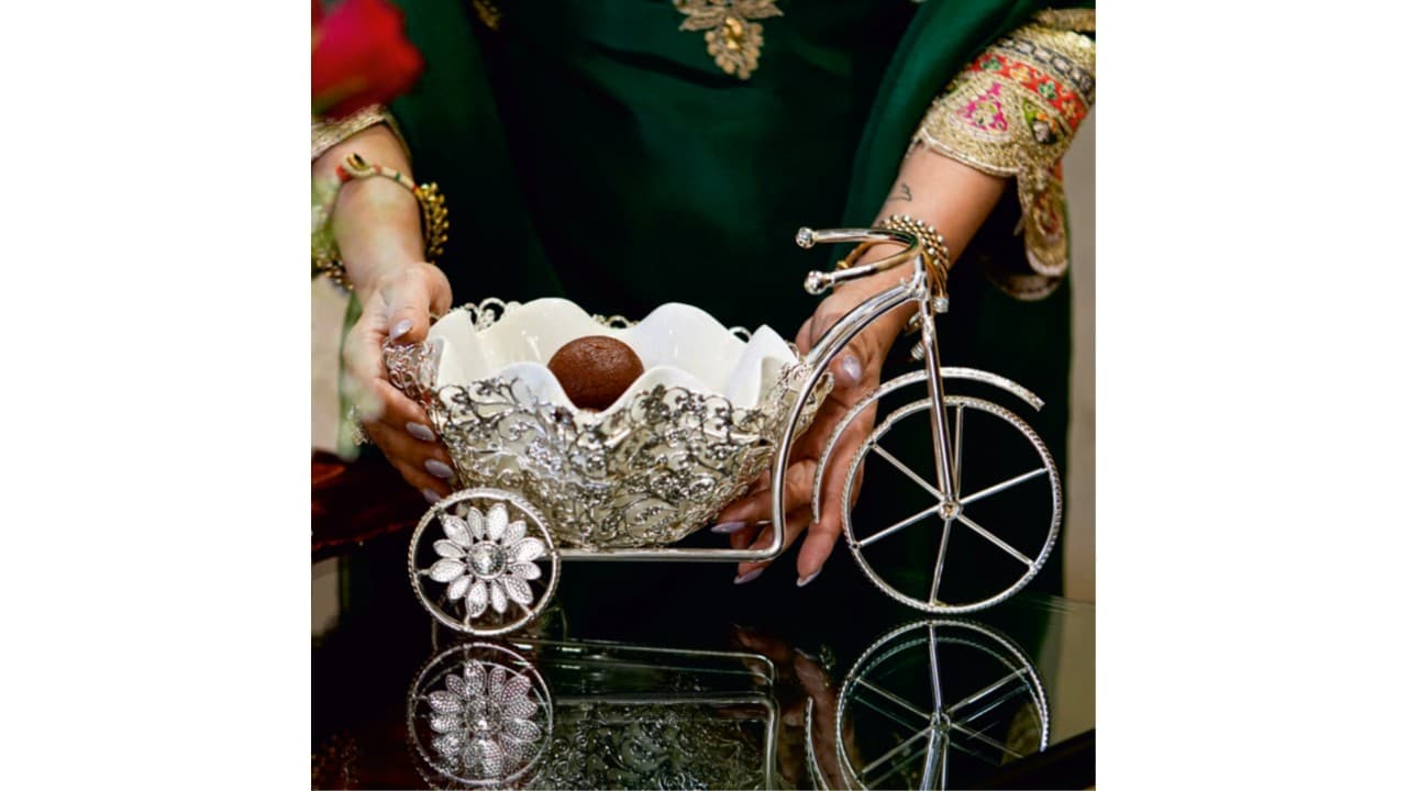 Bela Silver Cycle Bowl — Silver-plated brass